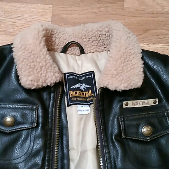 Jacket - Picture 4 of 5